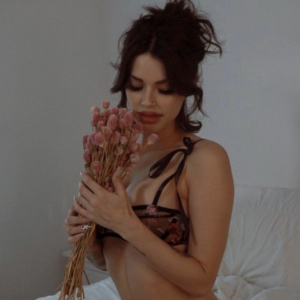 <span class="notranslate">Mía</span>